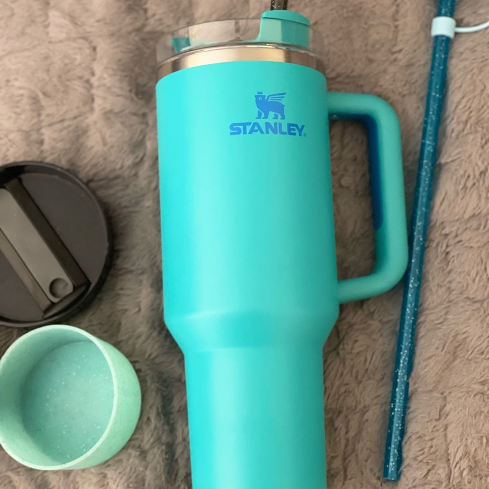 Stanley Teal Tumbler 40 oz tumbler